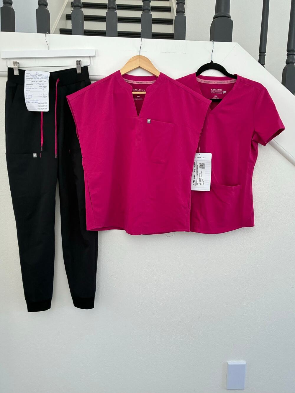 Fabletics NWOT XXS Lot of 3 High Rise on Call Jogger 2 Tops Hibiscus Pink READ